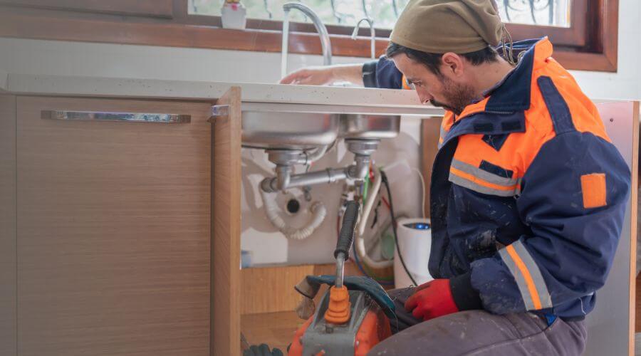 Expert burst pipe repair services in Lincoln, KS